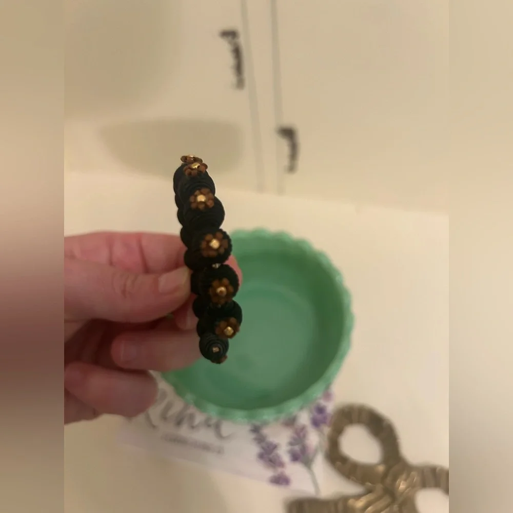 Anthropologie Suzanna Dai Beaded Floral Cuff NWOT! - Picture 9 of 11